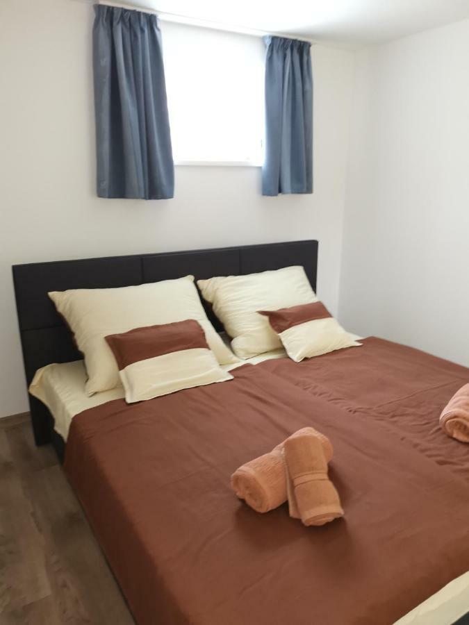 Gal Apartmanhaz Harkány Екстериор снимка
