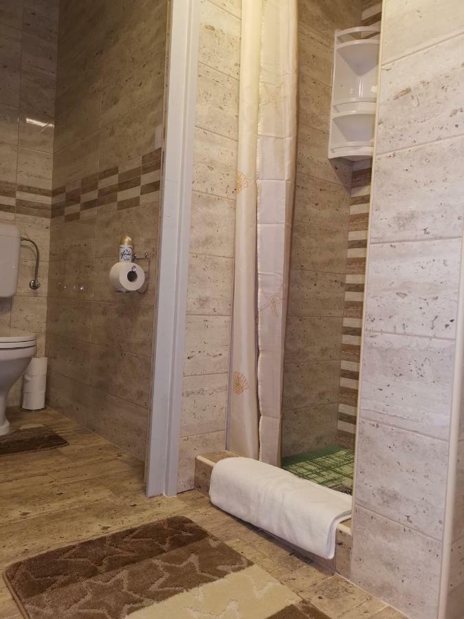 Gal Apartmanhaz Harkány Екстериор снимка