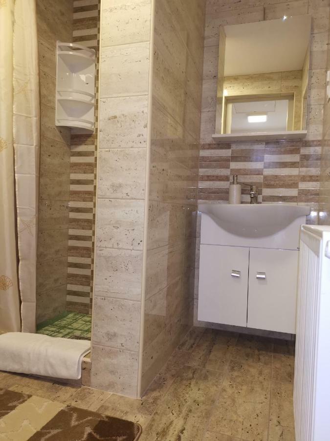 Gal Apartmanhaz Harkány Екстериор снимка